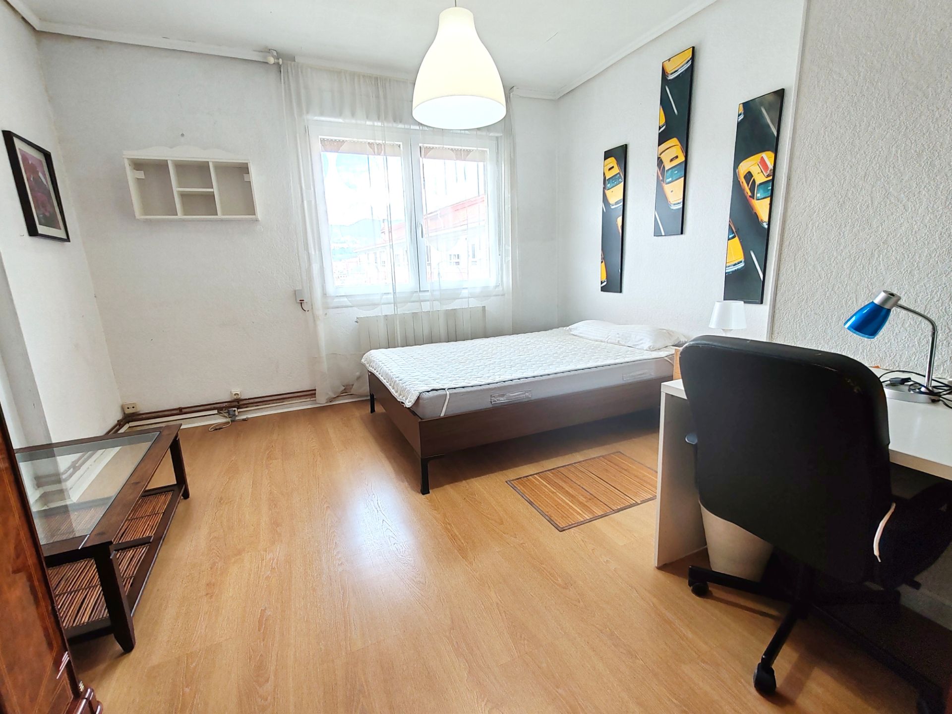 Bedroom of Flat to rent in Bilbao   with Heating, Terrace and Furnished