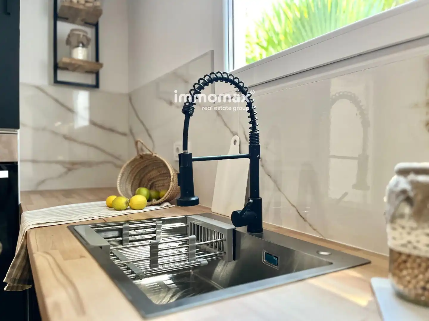 Kitchen of Houses for sale in Vilanova i la Geltrú  with Terrace and Storage room