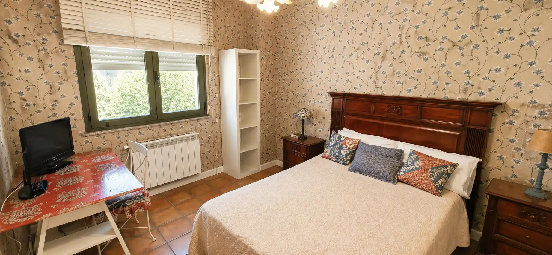 Bedroom of Houses for sale in Guijuelo  with Balcony
