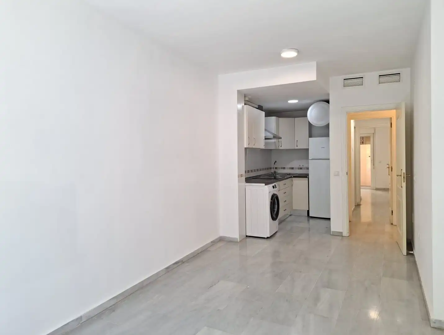 Cocina de Apartamento en venta en Málaga