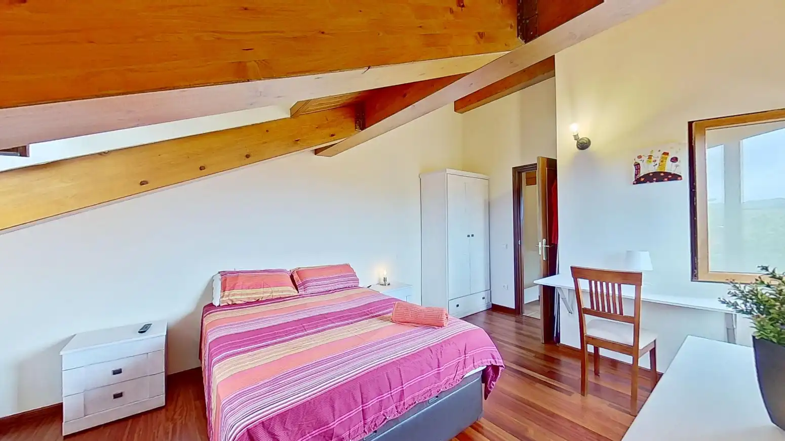 Habitación de Piso en venta en Alfoz de Lloredo con Calefacción, Parquet y Balcón