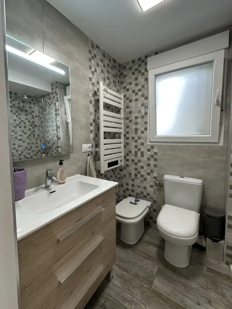 Baño de Piso en venta en Ontinyent con Aire acondicionado, Calefacción y Amueblado