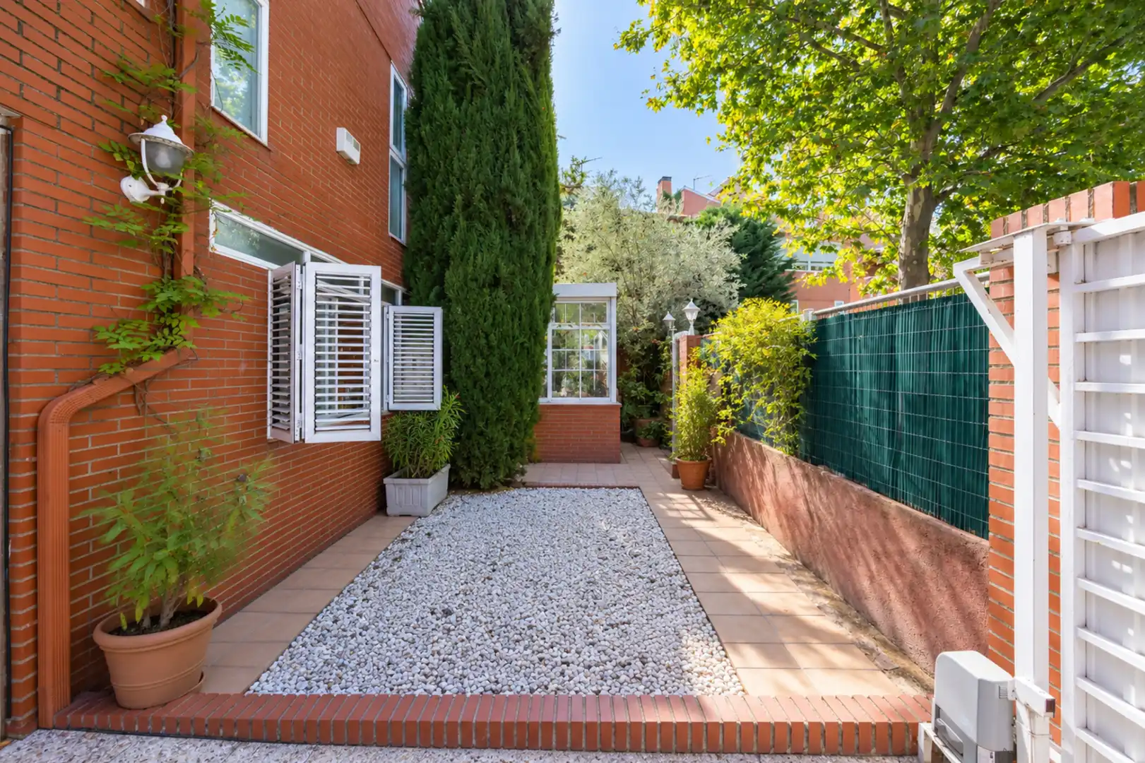 Jardín de Casa o chalet en venta en Madrid con Aire acondicionado, Calefacción y Terraza