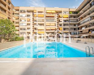 Piscina de Pis en venda en  Valencia Capital amb Aire condicionat i Balcó