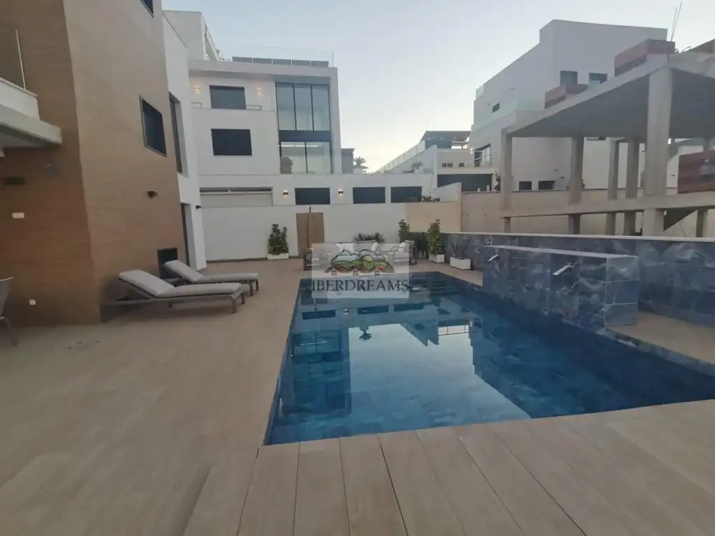 Casa en venta en Calle Wenceslao Fdez Florez-Cmo S/N, imagen 6