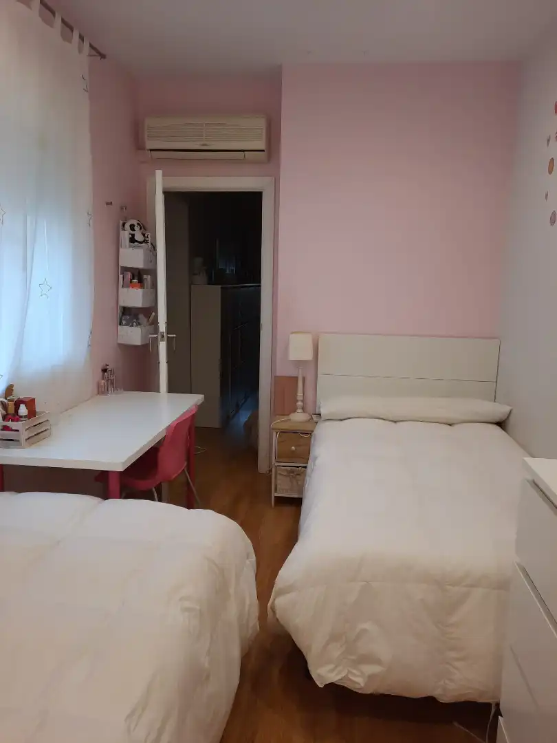Bedroom of Detached homes for sale in Almendralejo  with Air Conditioner, Parquet flooring and Terrace