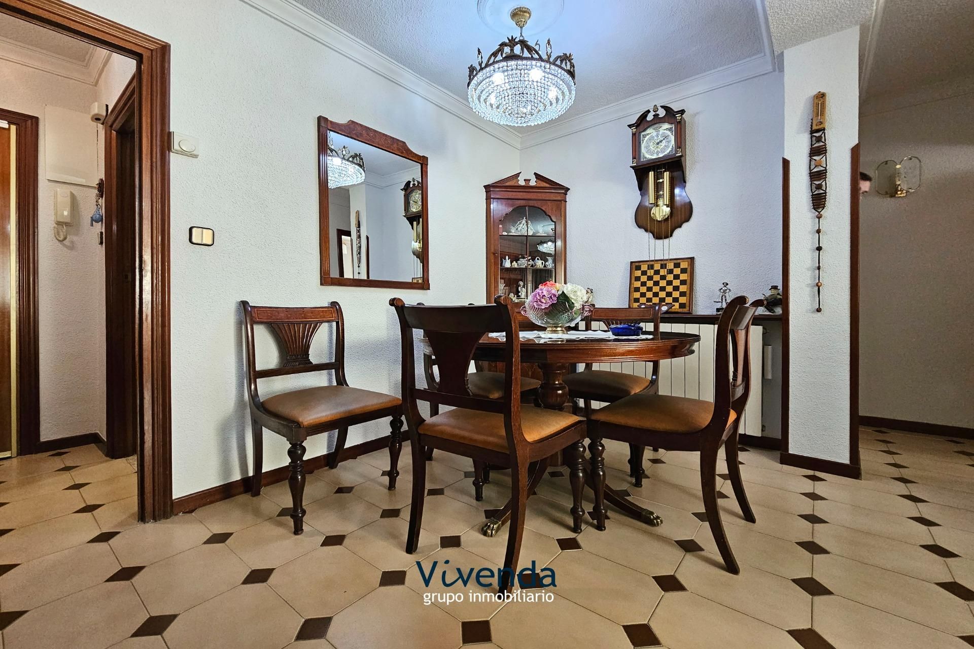 Esszimmer von Wohnung zum Verkauf in  Madrid Capital mit Heizung