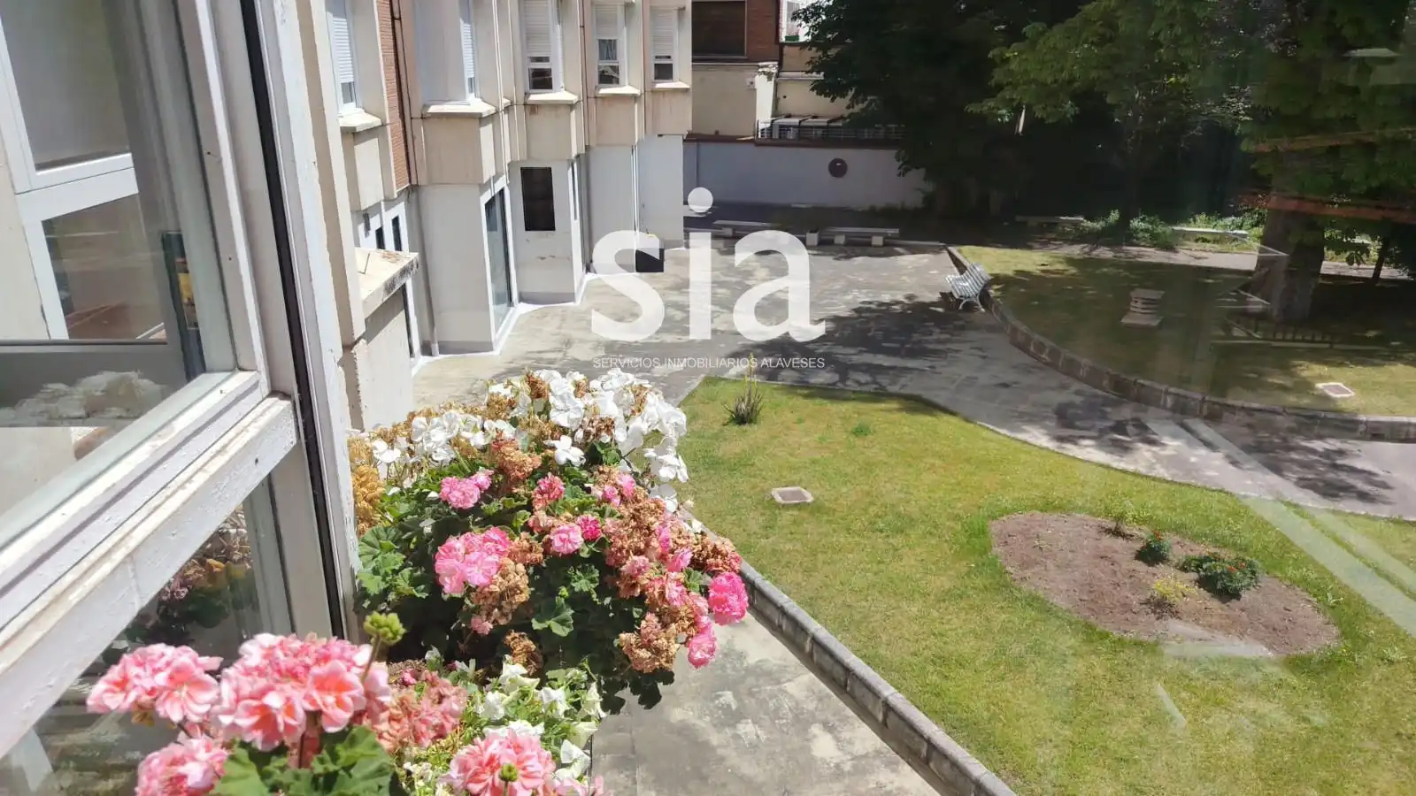 Garten von Wohnung zum Verkauf in Vitoria - Gasteiz mit Heizung, Abstellraum und Möbliert