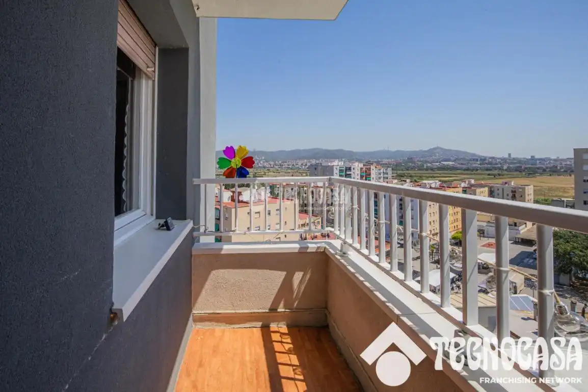 Terraza de Piso en venta en Sant Boi de Llobregat con Balcón