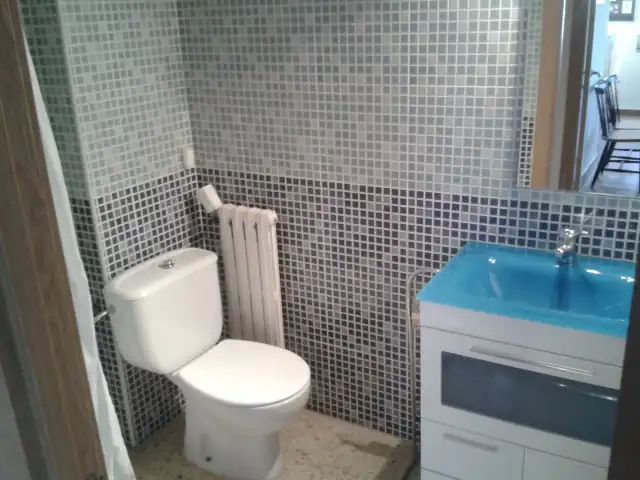 Bathroom of Flat for rent in Zaragoza  with Heating, Parquet flooring and Furnished