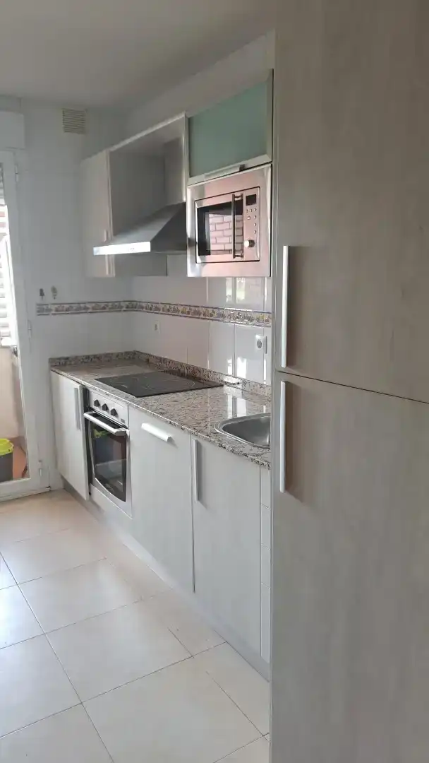 Cuina de Pis en venda en Ponferrada amb Balcó
