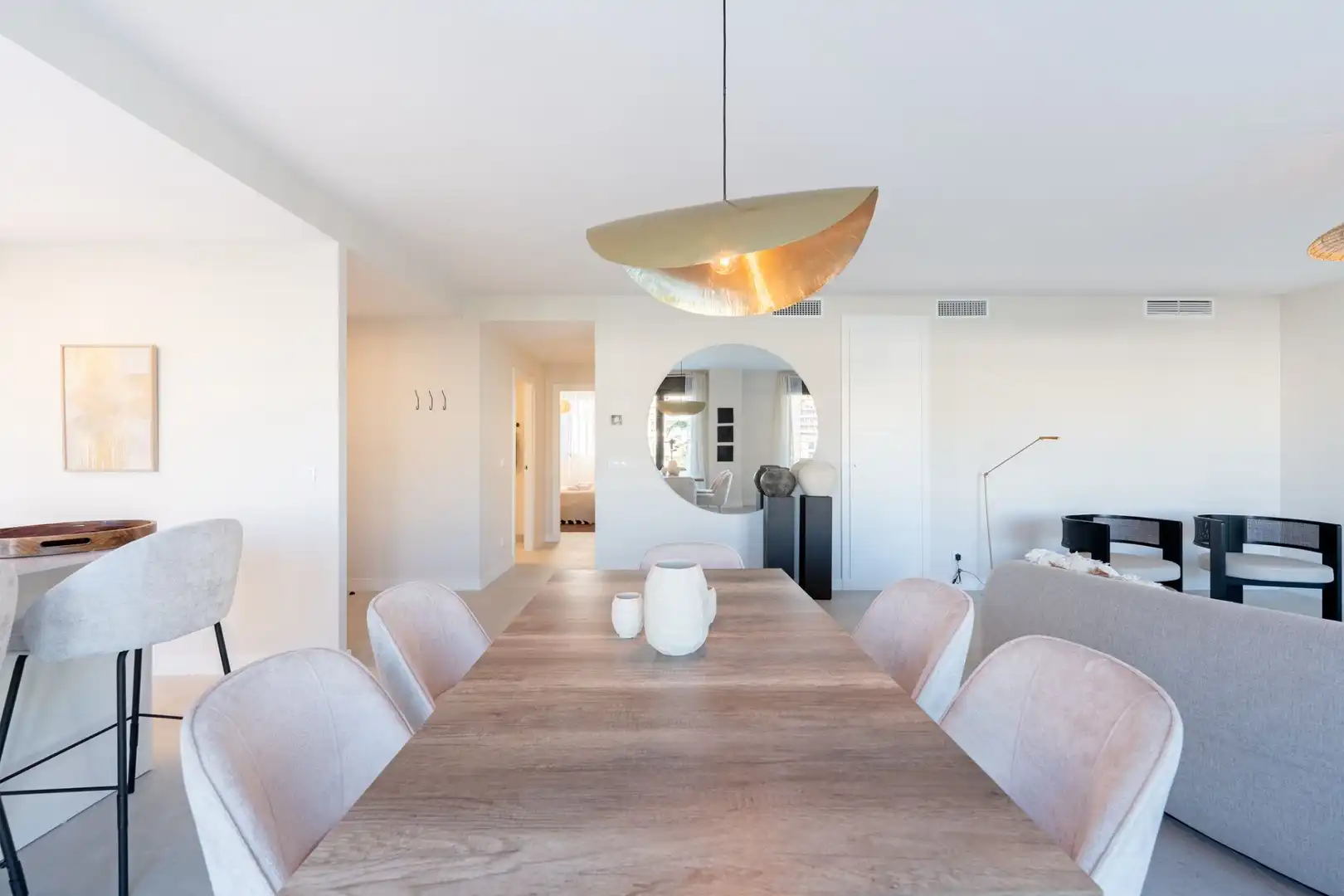 Esszimmer von Dachboden zum Verkauf in Estepona mit Klimaanlage, Terrasse und Abstellraum
