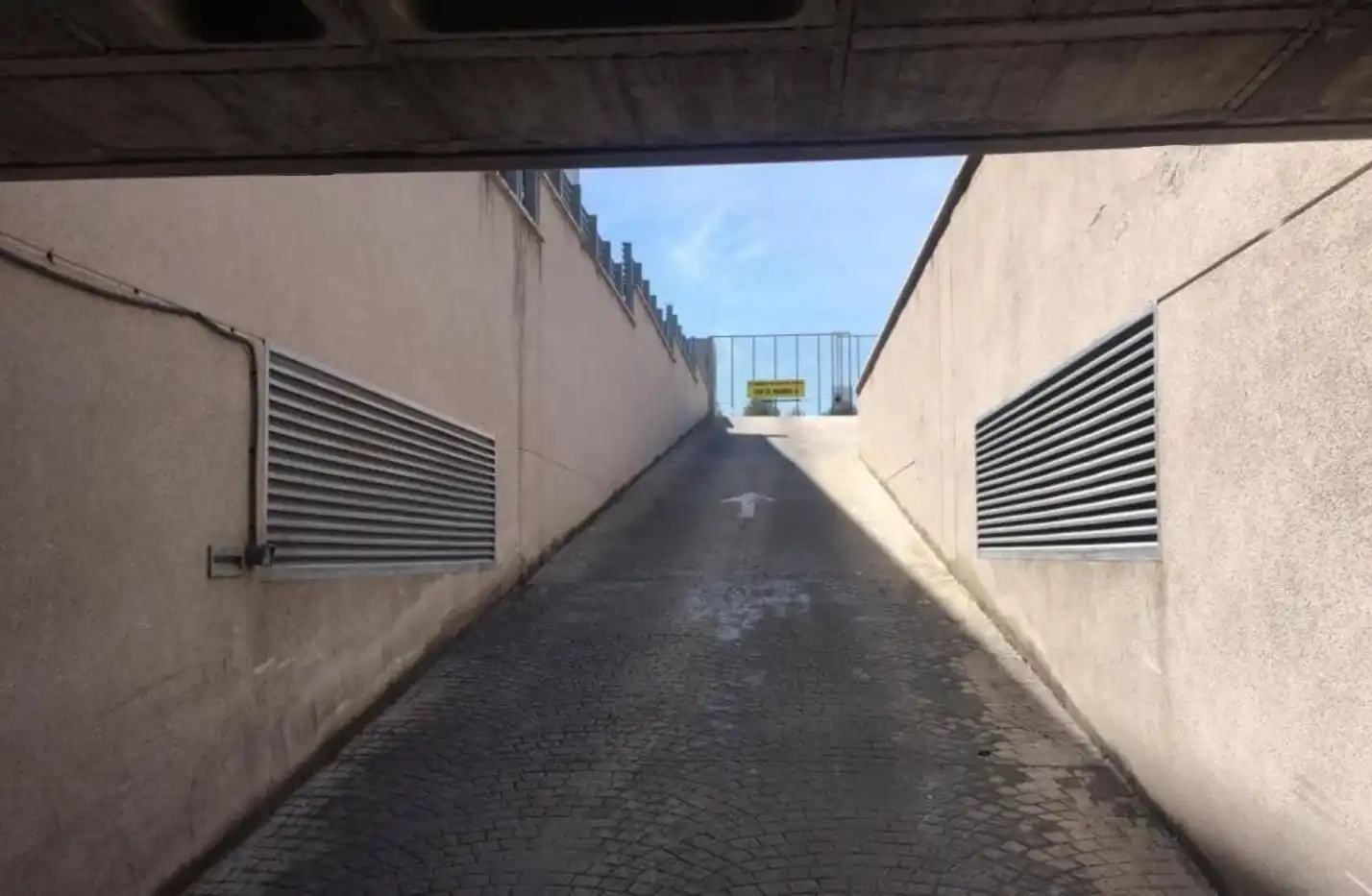 Garage for sale in CERRO DE MURMULLO, Ensanche de Vallecas - La Gavia