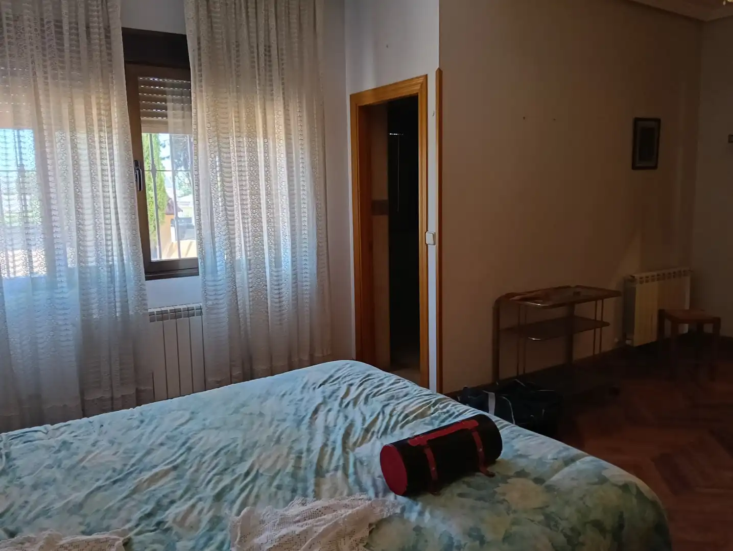 Dormitori de Casa o xalet en venda en Casarrubios del Monte amb Aire condicionat, Calefacció i Jardí privat