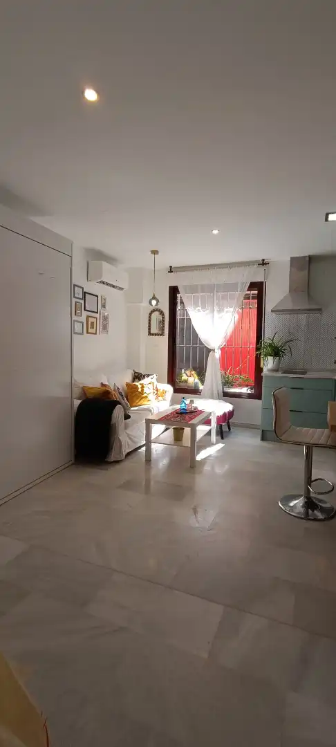 Wohnzimmer von Erdgeschoss zur Miete in La Zubia mit Klimaanlage, Heizung und Möbliert