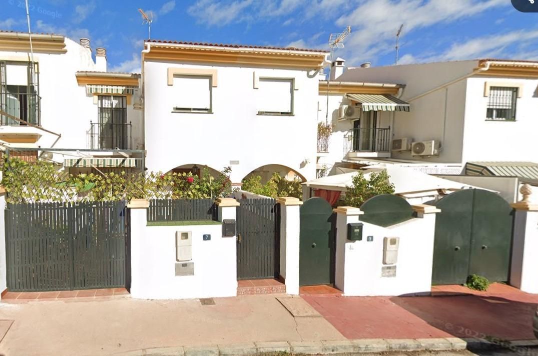 Exterior view of Single-family semi-detached for sale in Alhaurín de la Torre  with Heating, Private garden and Community pool