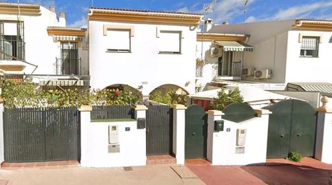 Foto 2 de Casa adosada en venda a Calle Calle de José de Espronceda, Jardines de Alhaurín - Huerta Alta - Fuensanguínea, Málaga