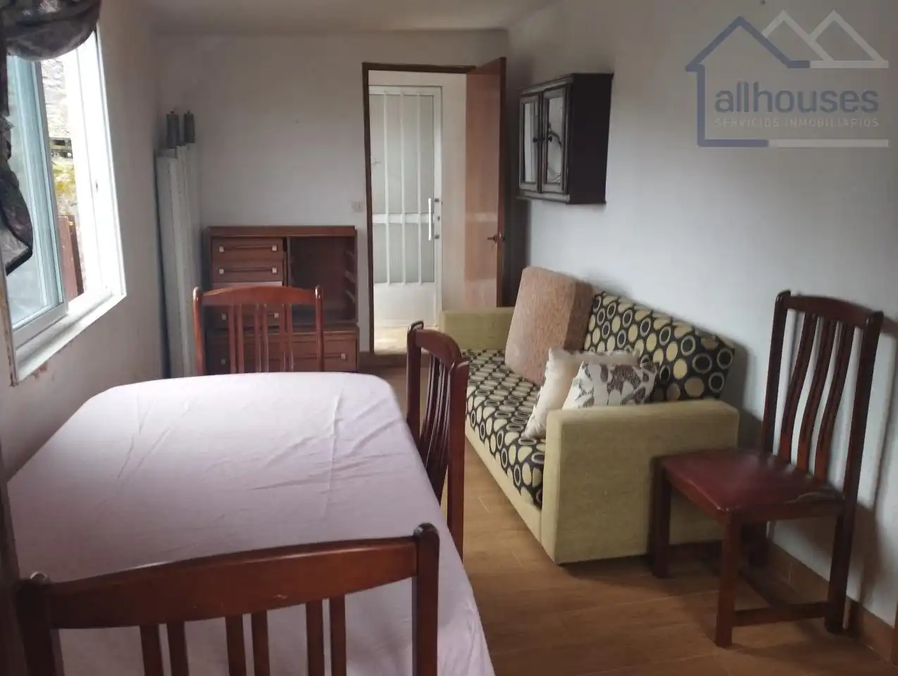 Sala de estar de Finca rústica en venta en Oia con Calefacción, Jardín privado y Terraza