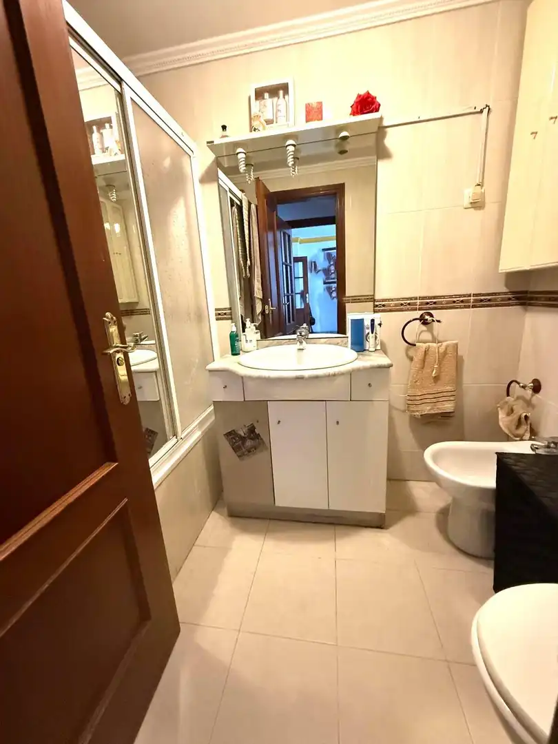 Bany de Pis en venda en Málaga amb Aire condicionat, Terrassa i Balcó
