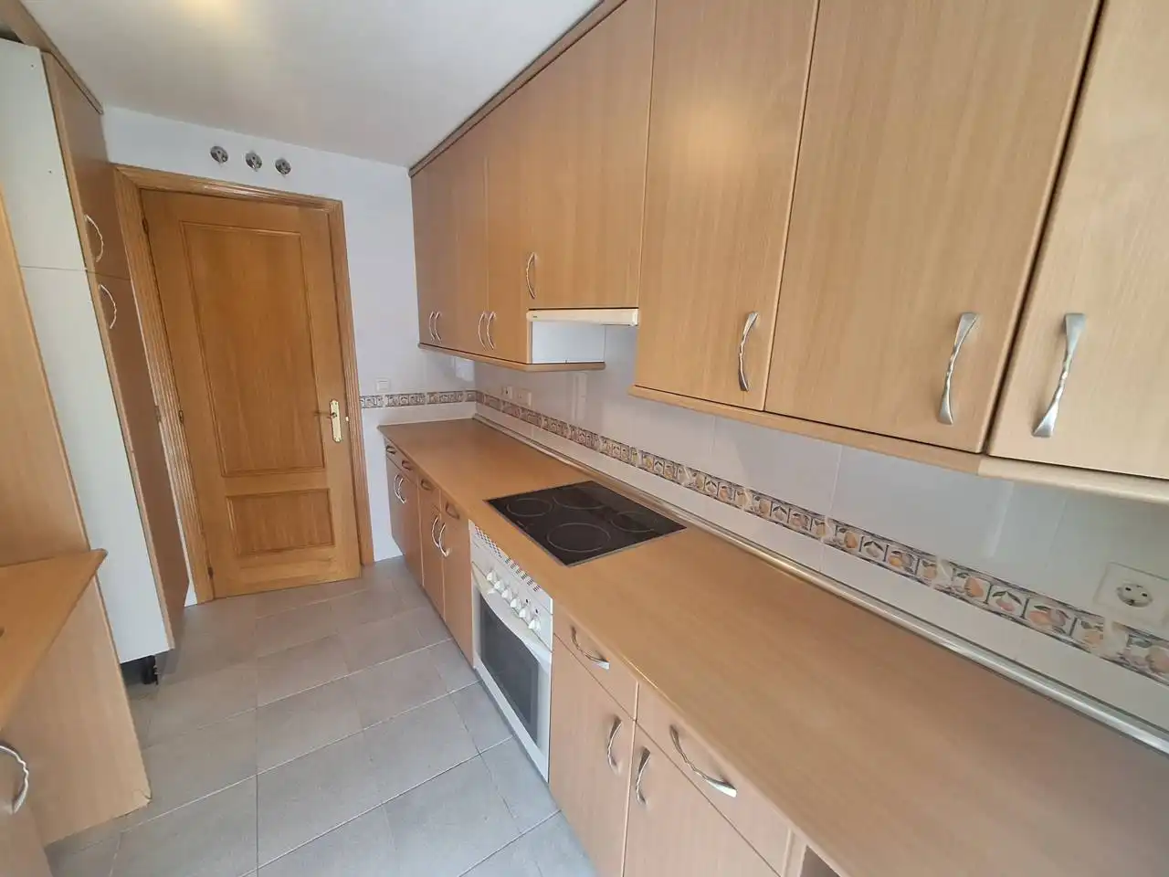 Küche von Wohnung zum Verkauf in Fuenlabrada mit Heizung, Parkett und Abstellraum