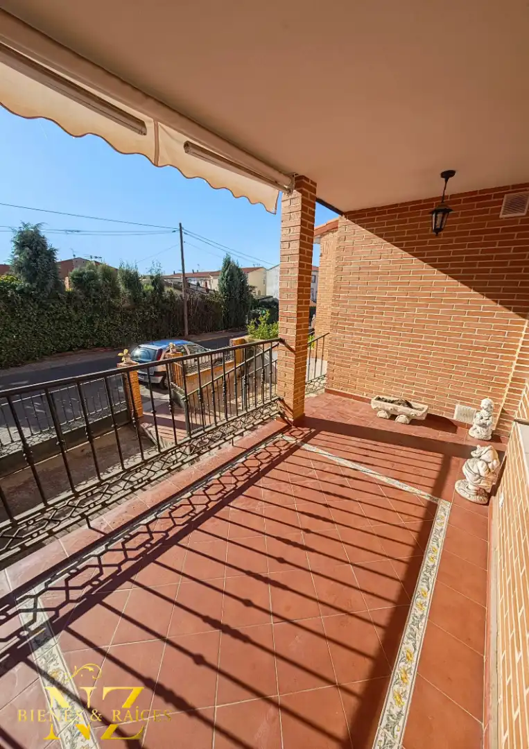 Detached house with terrace for sale in Calle Zurbarán, imagen 3