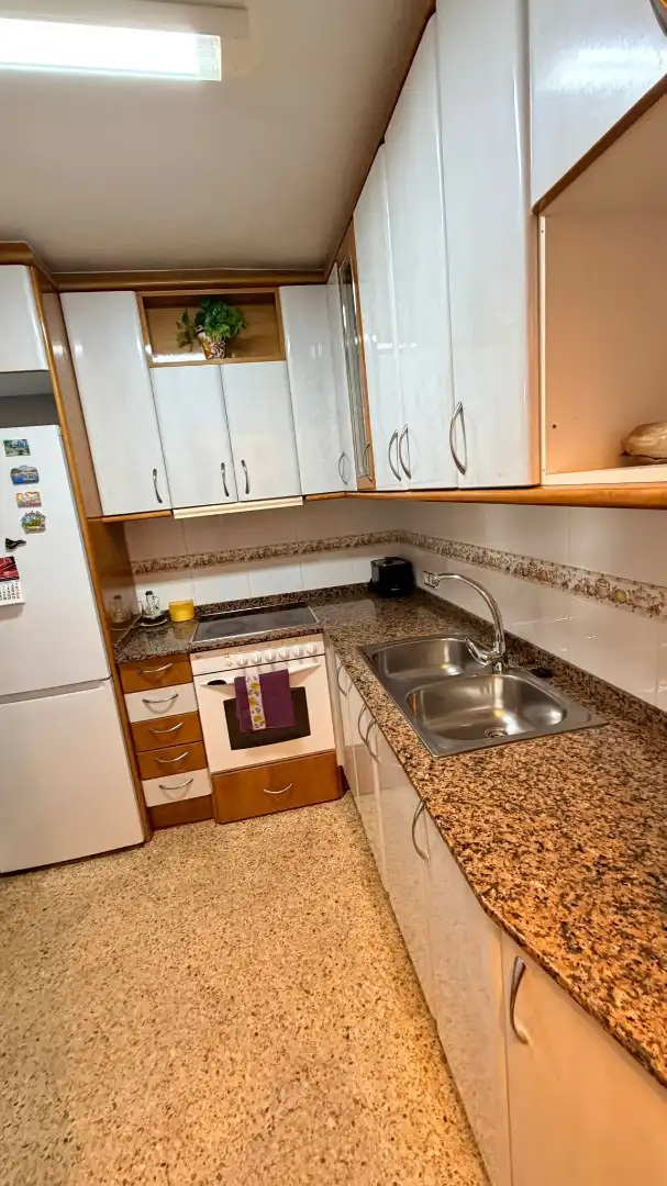 Cocina de Piso en venta en Badalona con Aire acondicionado