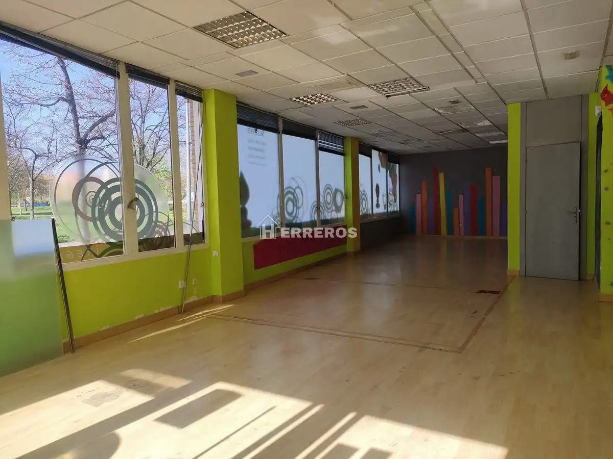 Business premises for sale in PINTOR ROSALES, imagen 2