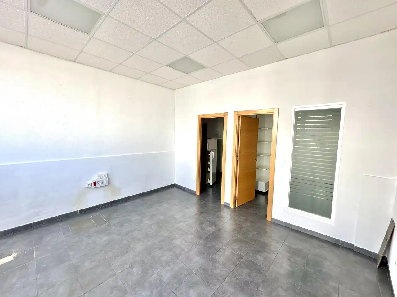 Local en venta en Sierra de Yeguas