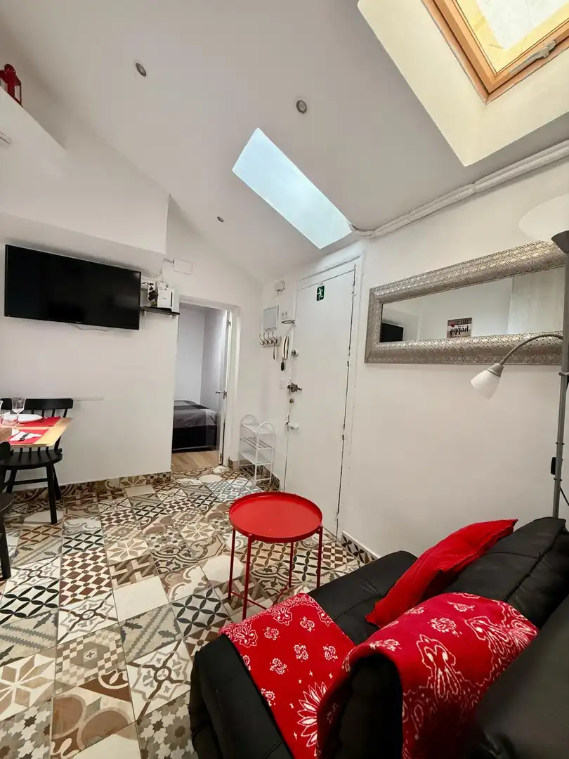Apartamento de alquiler en  Madrid Capital con Aire acondicionado, Calefacción y Amueblado