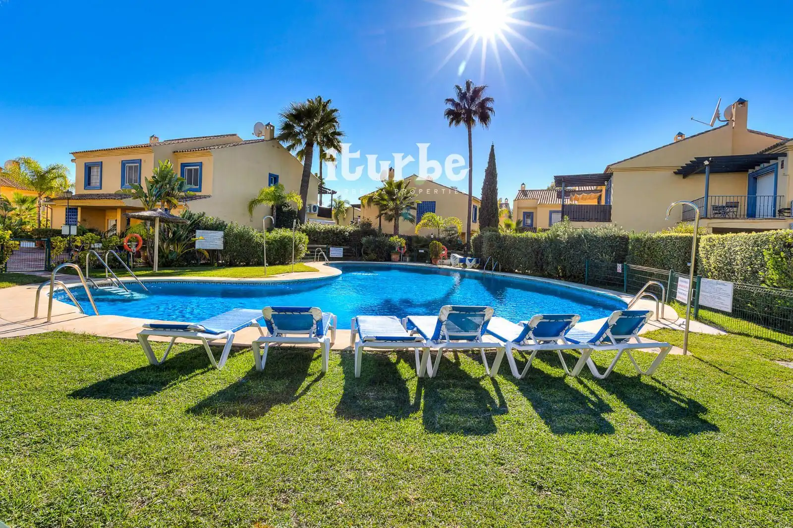 Casa adosada en venta en CL ANA DE AUSTRIA-PEPINA NOR 3, 108, Puerto Banús