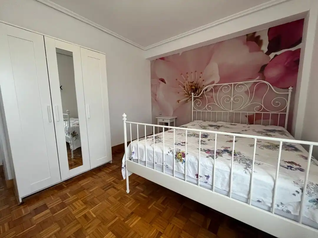 Habitación de Apartamento de alquiler en Barañáin / Barañain con Calefacción