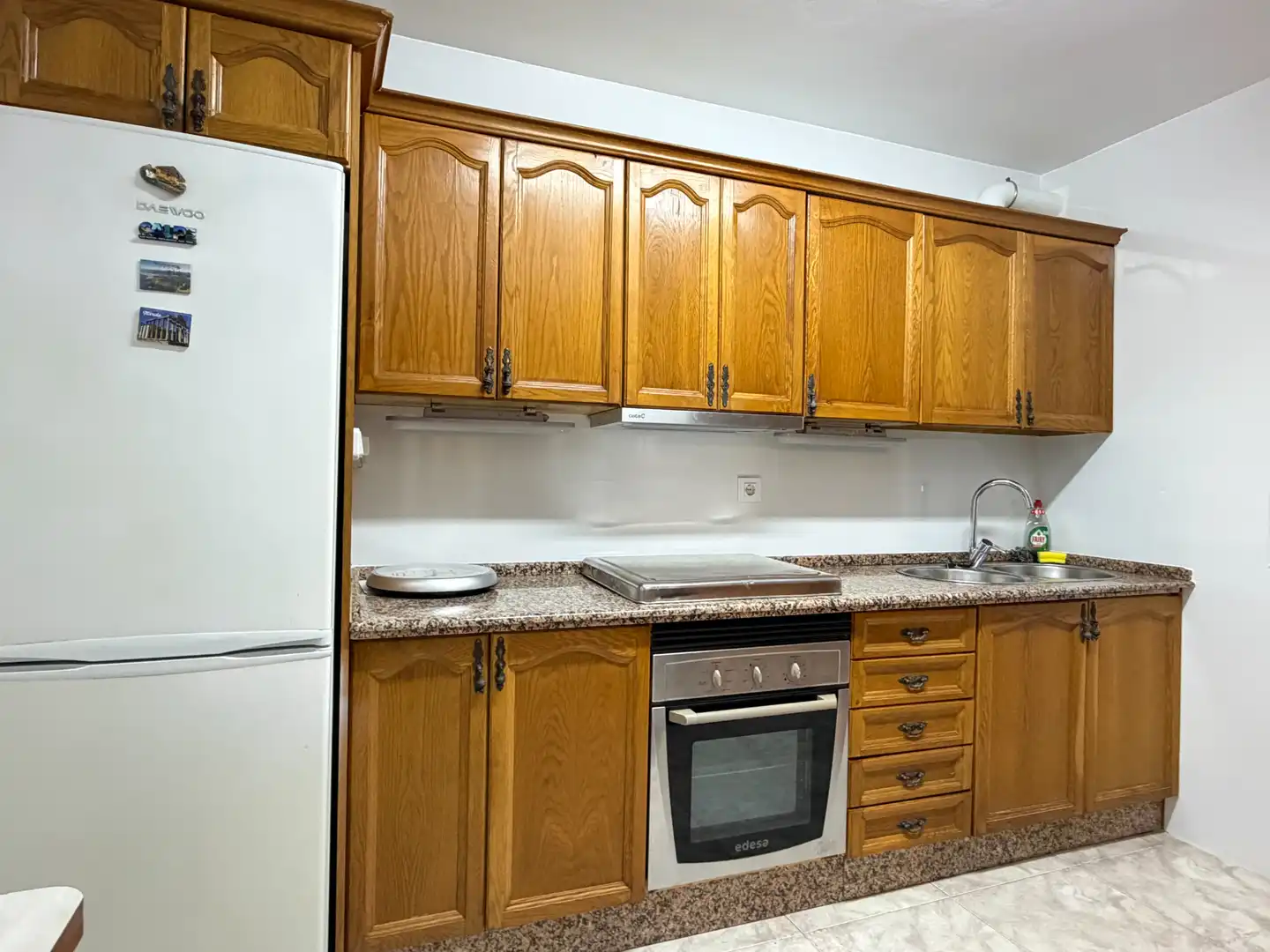 Cocina de Piso de alquiler en Plasencia con Aire acondicionado, Amueblado y Balcón