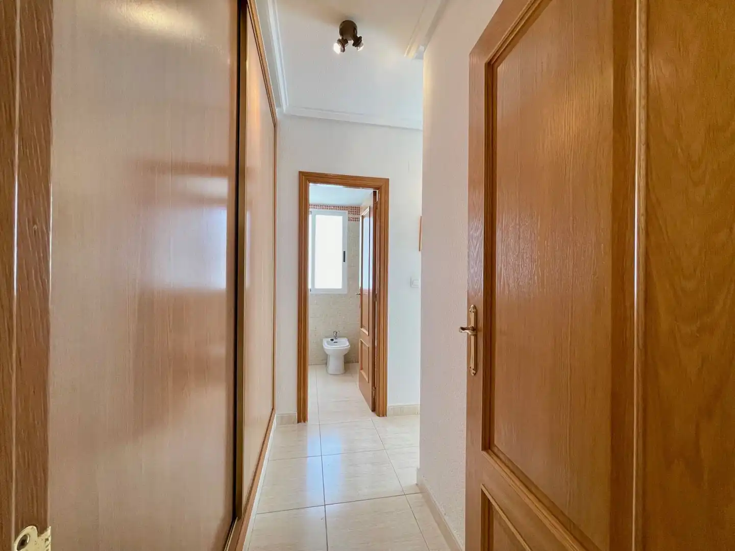 Wohnung zum Verkauf in Alicante / Alacant mit Klimaanlage, Heizung und Terrasse