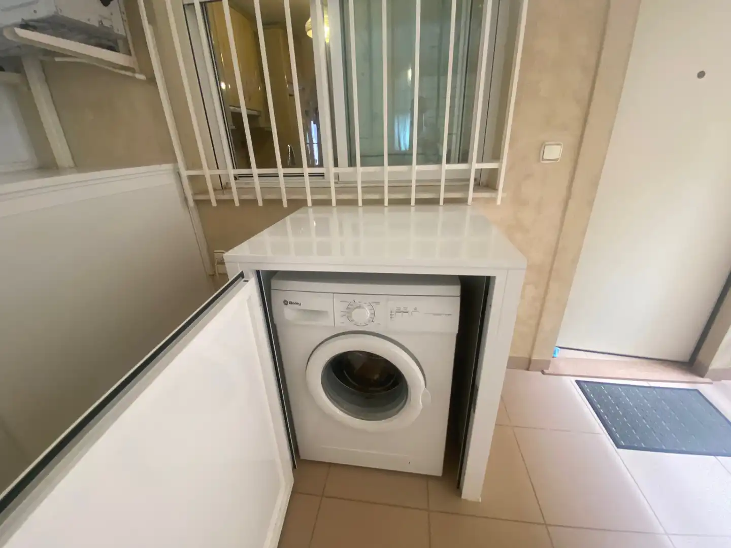 Außenansicht von Wohnung zur Miete in Orihuela mit Klimaanlage, Heizung und Terrasse