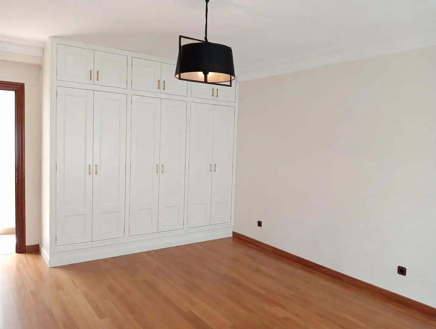 Habitación de Piso en venta en Torrelavega  con Calefacción y Parquet