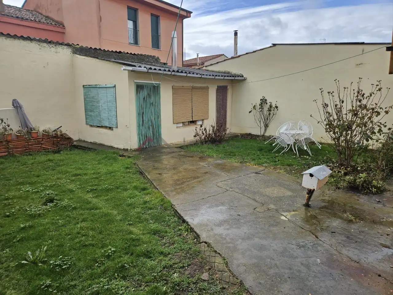 Vista exterior de Casa o chalet en venta en San Andrés del Rabanedo con Calefacción, Jardín privado y Trastero