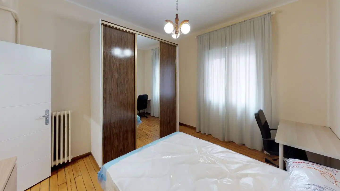 Habitació a Del General Zuvillaga, Plaza de América