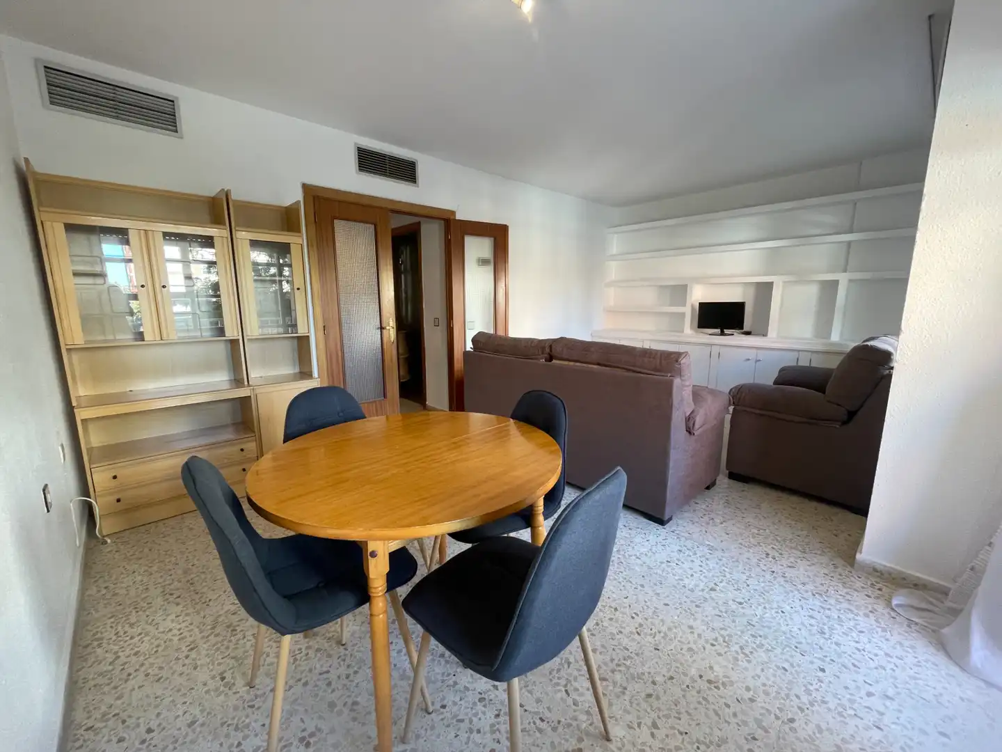 Appartement avec terrasse à louer à Santa Marina
