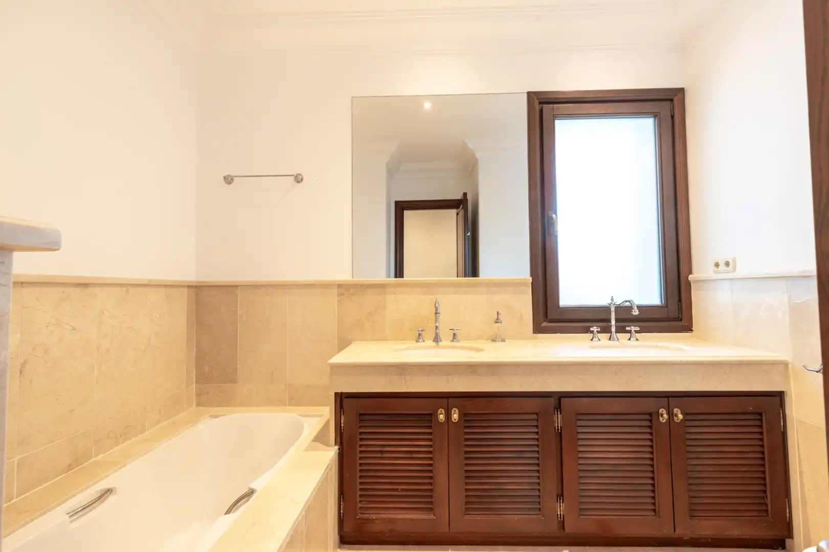 Chalet con terraza en venta en San Pedro de Alcántara, imagen 20
