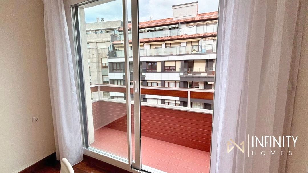 Terrassa de Pis de lloguer en Bilbao  amb Calefacció, Terrassa i Balcó