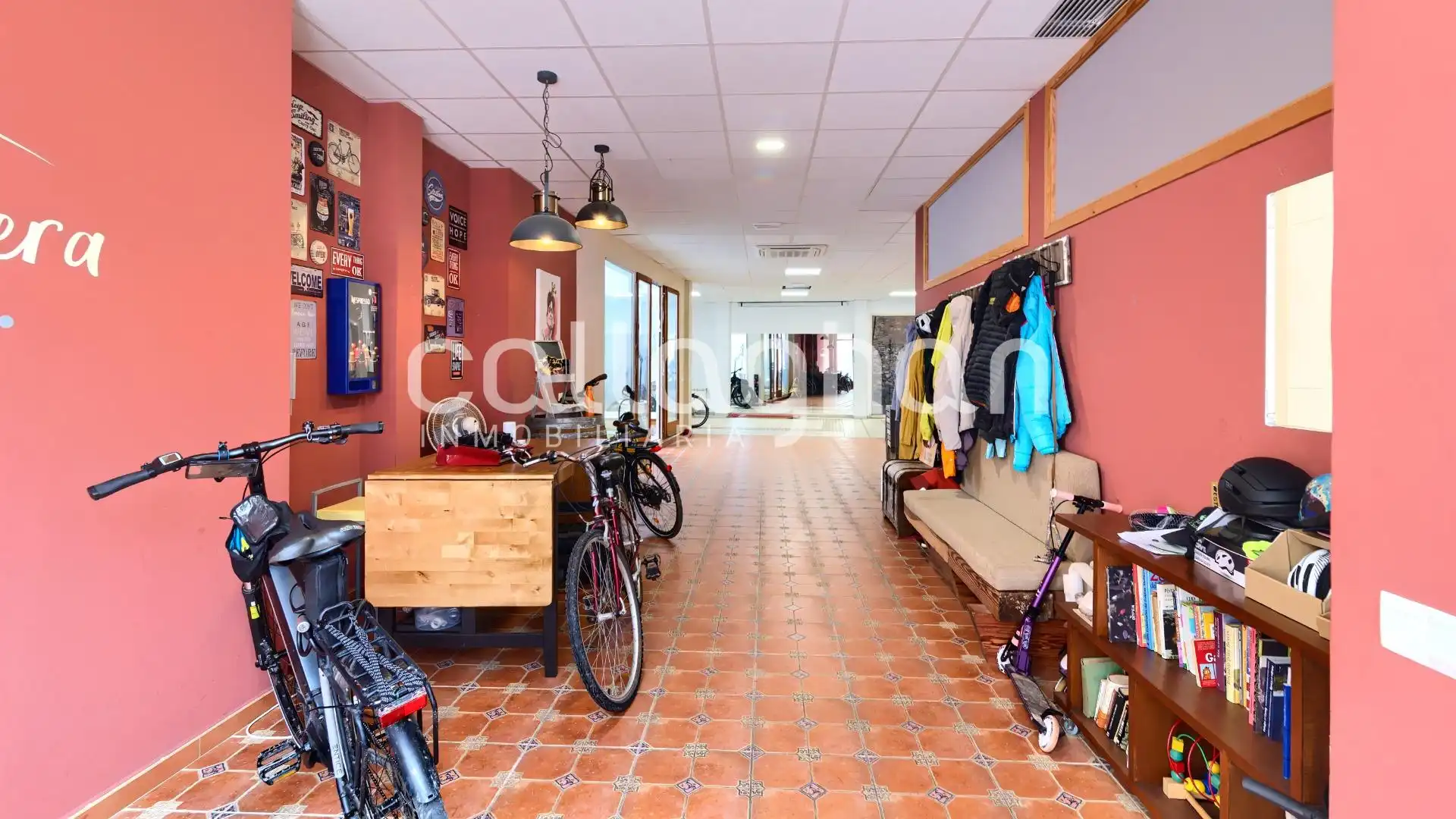 Detached homes for sale in Alzira  with Air Conditioner, Heating and Terrace
