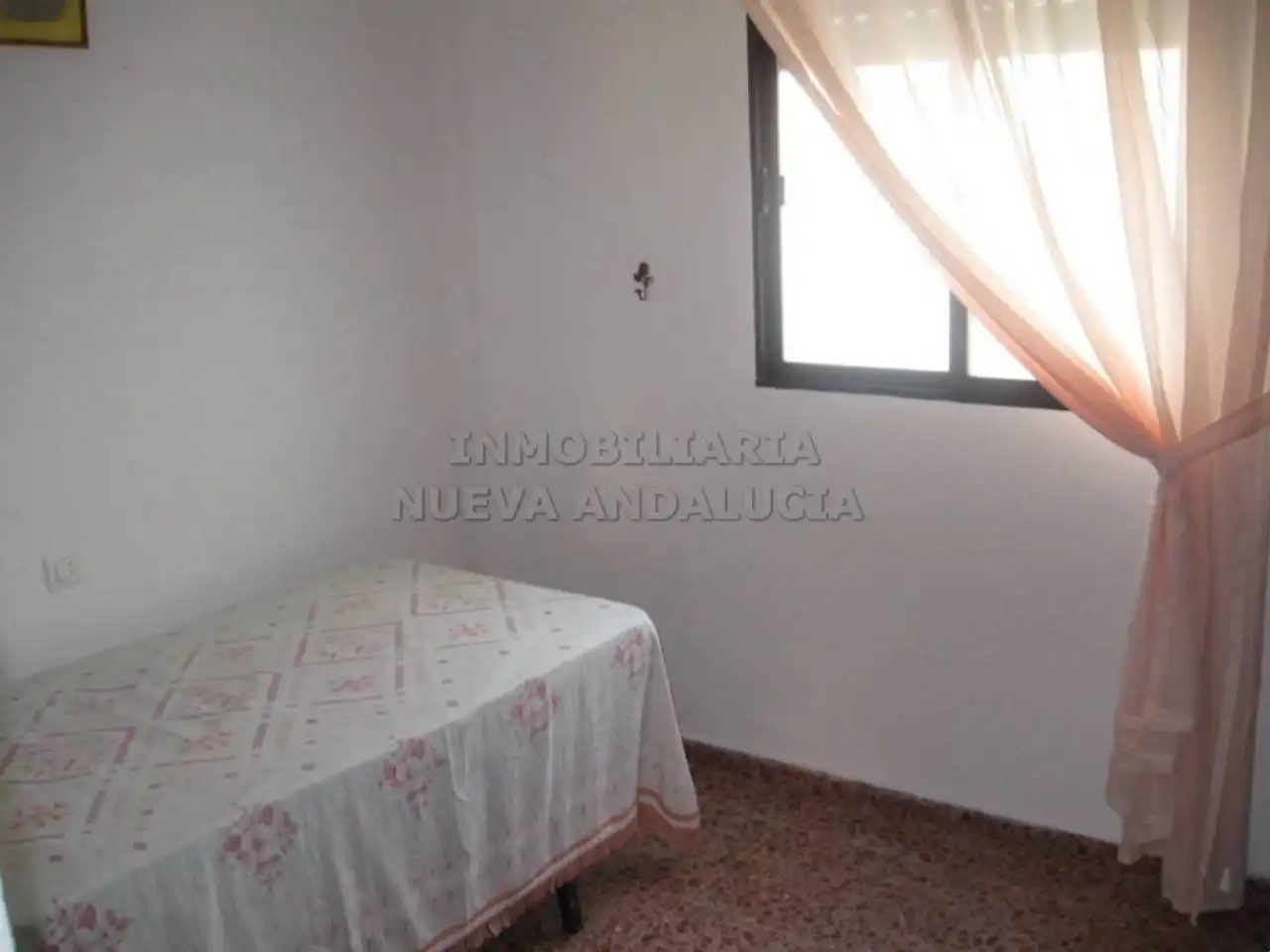 Habitación de Piso de alquiler en Almería con Terraza, Amueblado y Piscina comunitaria