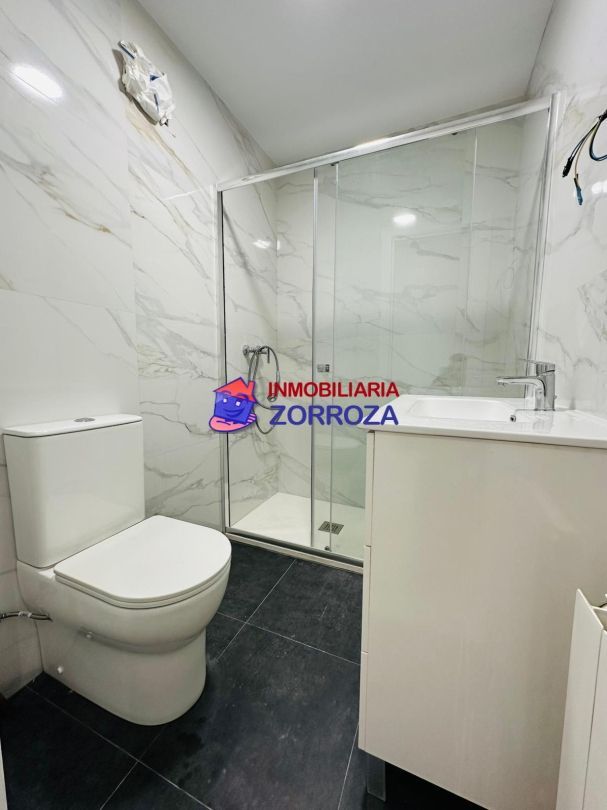 Bathroom of Flat for sale in Bilbao   with Heating and Balcony