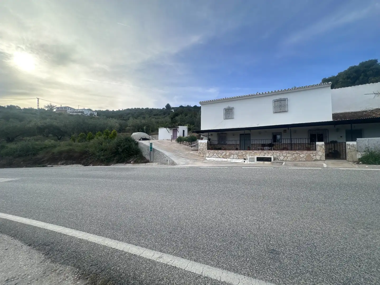 Vista exterior de Finca rústica en venda en Alcaucín amb Jardí privat, Terrassa i Moblat