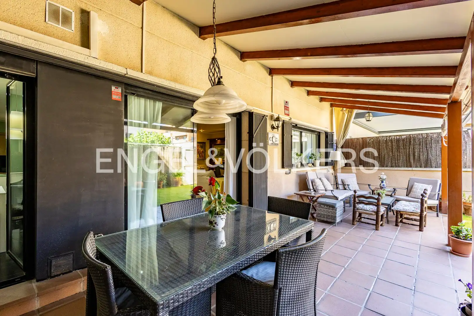 Terraza de Apartamento en venta en Sant Feliu de Llobregat con Aire acondicionado, Calefacción y Jardín privado