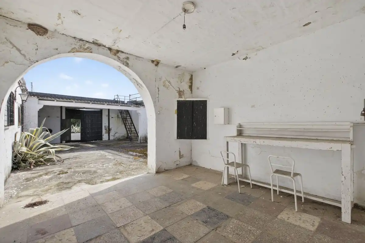Finca rústica en venta en C. Pablo Picasso, Lora del Río