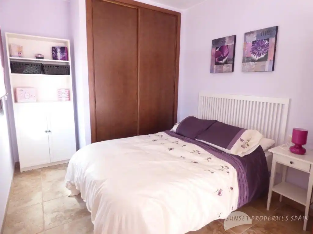 Dormitori de Casa adosada en venda en Salares amb Terrassa