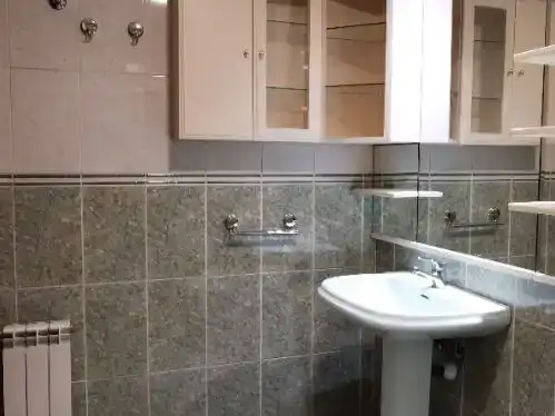 Badezimmer von Wohnung zum Verkauf in  Madrid Capital mit Klimaanlage und Terrasse