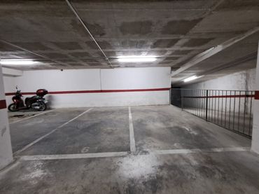 Einzelparkplatz zur Miete in Melendez Valdes 11