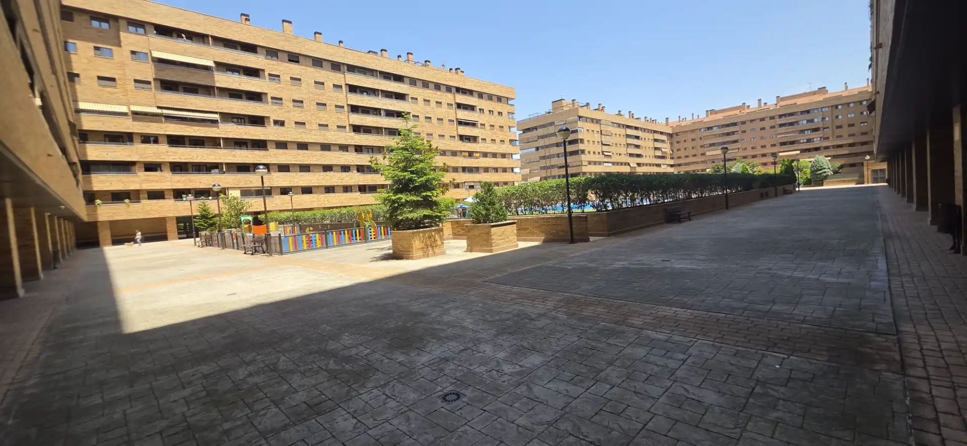 Außenansicht von Wohnung zum Verkauf in Seseña mit Klimaanlage, Heizung und Terrasse